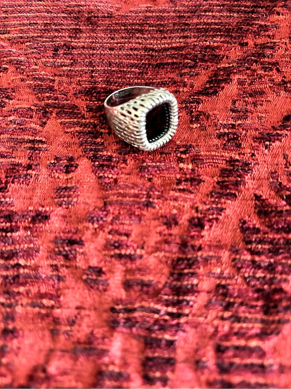 Silver & Black Stone Ring Size 7
